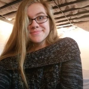 Meet your Posher, Rayna